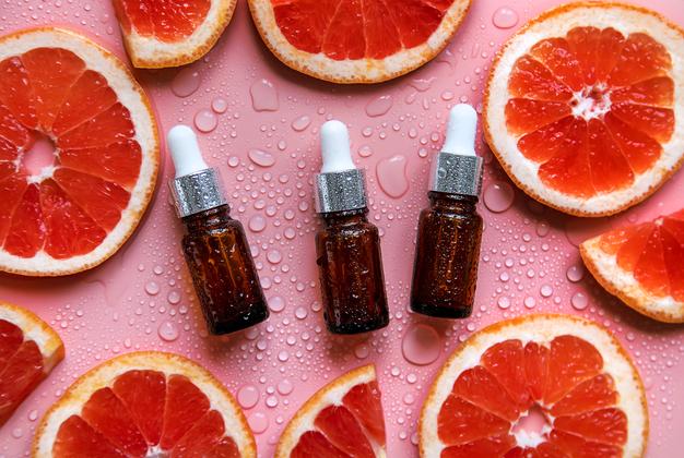 Niacinamide vs Vitamin C vs Alpha Arbutin: Which Brightening Ingredient Is Right for Your Product?