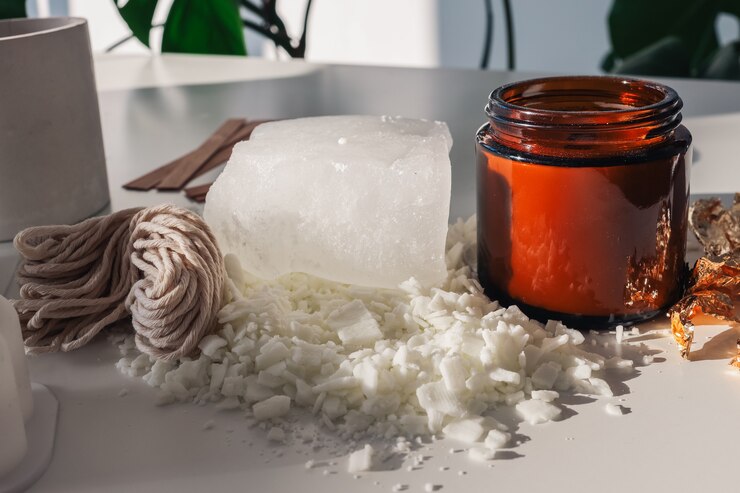 5 Best Waxes for Lip Balms & Skincare Products